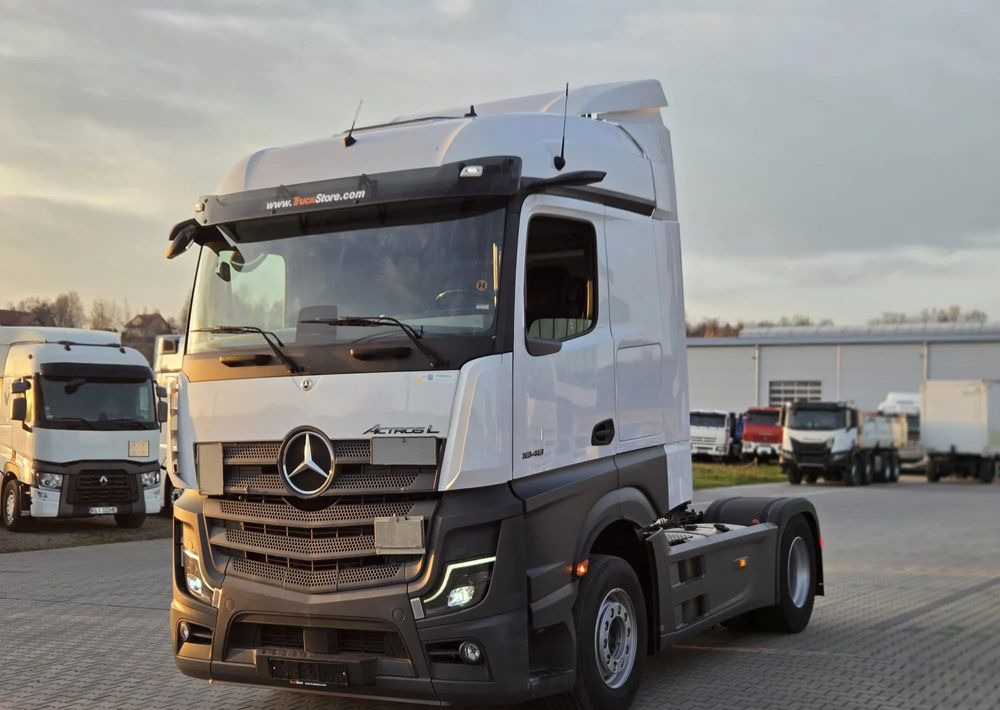 Mercedes-Benz Actros 1845/ Retarder olejowy/Klima Postojowa / Aktywny tempomat ACC/ - Vetopöytäauto: kuva Mercedes-Benz Actros 1845/ Retarder olejowy/Klima Postojowa / Aktywny tempomat ACC/ - Vetopöytäauto Mercedes-Benz Actros 1845/ Retarder olejowy/Klima Postojowa / Aktywny tempomat ACC/ - Vetopöytäauto: kuva Mercedes-Benz Actros 1845/ Retarder olejowy/Klima Postojowa / Aktywny tempomat ACC/ - Vetopöytäauto