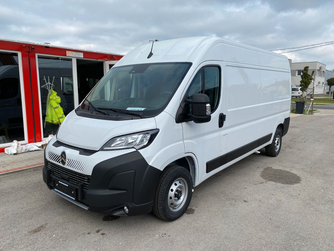 Citroën Jumper Kasten Hochraum 35 L3H2 BlueHDi 140 - Pakettiauto: kuva Citroën Jumper Kasten Hochraum 35 L3H2 BlueHDi 140 - Pakettiauto Citroën Jumper Kasten Hochraum 35 L3H2 BlueHDi 140 - Pakettiauto: kuva Citroën Jumper Kasten Hochraum 35 L3H2 BlueHDi 140 - Pakettiauto