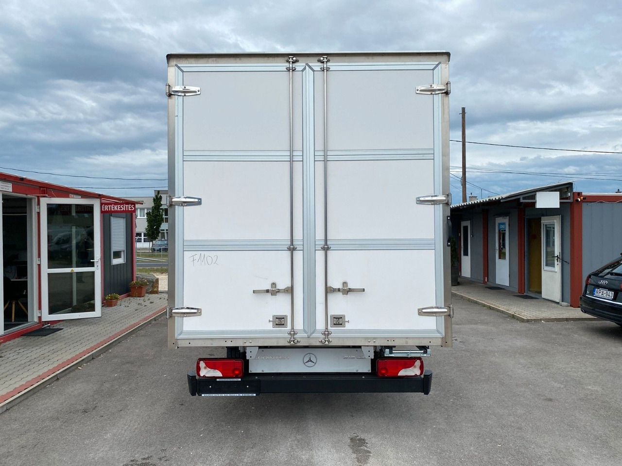 Mercedes-Benz Sprinter 319 Koffer - Jakeluauto: kuva Mercedes-Benz Sprinter 319 Koffer - Jakeluauto Mercedes-Benz Sprinter 319 Koffer - Jakeluauto: kuva Mercedes-Benz Sprinter 319 Koffer - Jakeluauto