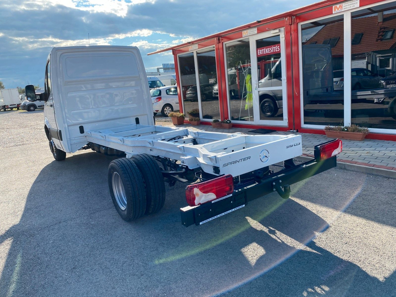 Mercedes-Benz Sprinter 519 Koffer - Jakeluauto: kuva Mercedes-Benz Sprinter 519 Koffer - Jakeluauto Mercedes-Benz Sprinter 519 Koffer - Jakeluauto: kuva Mercedes-Benz Sprinter 519 Koffer - Jakeluauto
