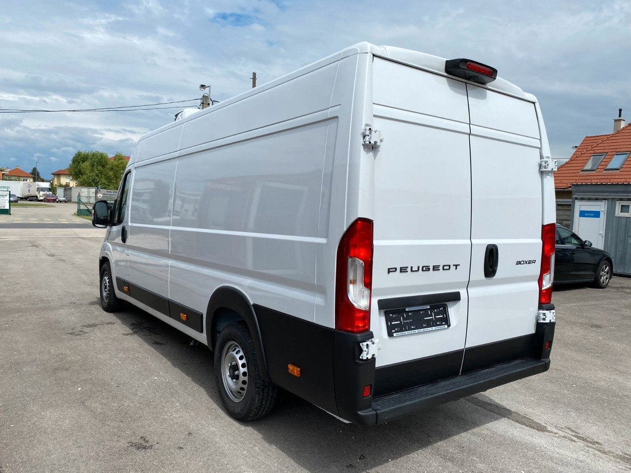 Peugeot Boxer Kasten Hochraum 435 L4H2 BlueHDi 140 Peugeot Boxer Kühlkasten 435 L4H2 BlueHDi 140 - Pakettiauto: kuva Peugeot Boxer Kasten Hochraum 435 L4H2 BlueHDi 140 Peugeot Boxer Kühlkasten 435 L4H2 BlueHDi 140 - Pakettiauto Peugeot Boxer Kasten Hochraum 435 L4H2 BlueHDi 140 Peugeot Boxer Kühlkasten 435 L4H2 BlueHDi 140 - Pakettiauto: kuva Peugeot Boxer Kasten Hochraum 435 L4H2 BlueHDi 140 Peugeot Boxer Kühlkasten 435 L4H2 BlueHDi 140 - Pakettiauto