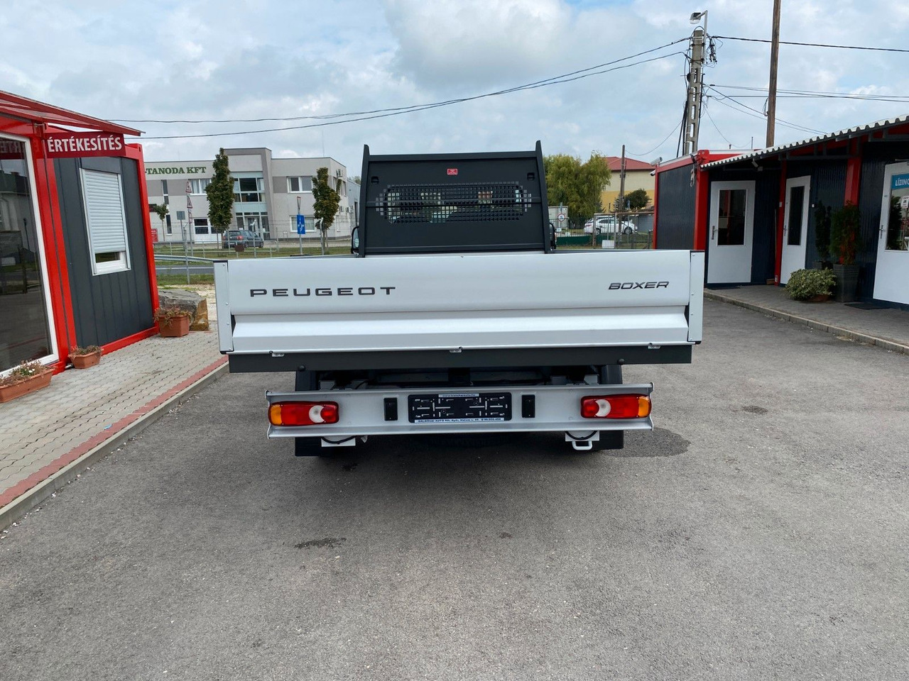 Peugeot Boxer Pritsche/Kipper 435 L4 BlueHDi 140 - Avolava pakettiauto: kuva  Peugeot Boxer Pritsche/Kipper 435 L4 BlueHDi 140 - Avolava pakettiauto Peugeot Boxer Pritsche/Kipper 435 L4 BlueHDi 140 - Avolava pakettiauto: kuva  Peugeot Boxer Pritsche/Kipper 435 L4 BlueHDi 140 - Avolava pakettiauto