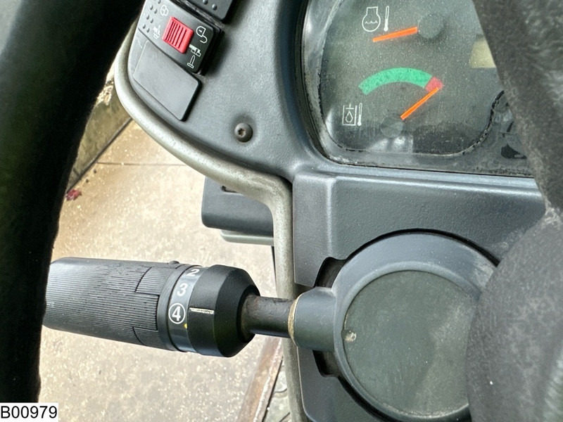 Caterpillar TH 330b 7,20 MTR, 3175 KG - Kurottaja: kuva Caterpillar TH 330b 7,20 MTR, 3175 KG - Kurottaja Caterpillar TH 330b 7,20 MTR, 3175 KG - Kurottaja: kuva Caterpillar TH 330b 7,20 MTR, 3175 KG - Kurottaja