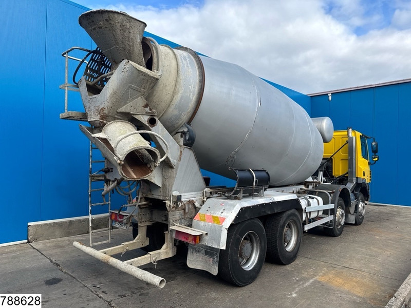 DAF CF 410 8x4, EURO 5, 10M3, Leaf spring suspension - Betoniauto: kuva DAF CF 410 8x4, EURO 5, 10M3, Leaf spring suspension - Betoniauto DAF CF 410 8x4, EURO 5, 10M3, Leaf spring suspension - Betoniauto: kuva DAF CF 410 8x4, EURO 5, 10M3, Leaf spring suspension - Betoniauto