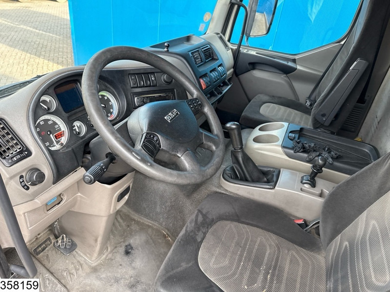 DAF LF55 250 EURO 5, Manual, Dhollandia - Umpikori kuorma-auto: kuva DAF LF55 250 EURO 5, Manual, Dhollandia - Umpikori kuorma-auto DAF LF55 250 EURO 5, Manual, Dhollandia - Umpikori kuorma-auto: kuva DAF LF55 250 EURO 5, Manual, Dhollandia - Umpikori kuorma-auto