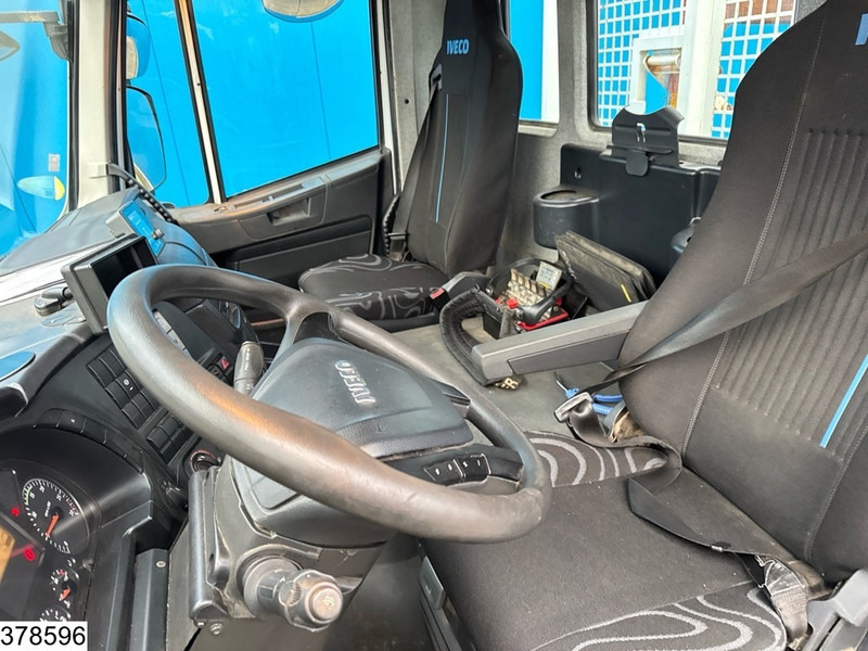 Lava-kuorma-auto, Nosturiauto Iveco Trakker 360 6X4, EURO 6, Palfinger, Remote, Steel suspension: kuva Lava-kuorma-auto, Nosturiauto Iveco Trakker 360 6X4, EURO 6, Palfinger, Remote, Steel suspension