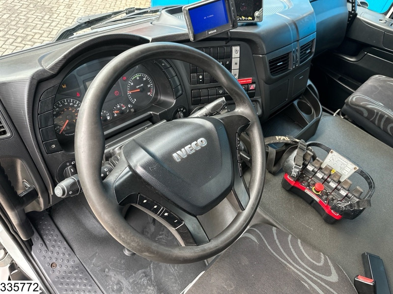Iveco Trakker 360 6X4, EURO 6, Palfinger, Retarder, Steel suspension - Lava-kuorma-auto, Nosturiauto: kuva Iveco Trakker 360 6X4, EURO 6, Palfinger, Retarder, Steel suspension - Lava-kuorma-auto, Nosturiauto Iveco Trakker 360 6X4, EURO 6, Palfinger, Retarder, Steel suspension - Lava-kuorma-auto, Nosturiauto: kuva Iveco Trakker 360 6X4, EURO 6, Palfinger, Retarder, Steel suspension - Lava-kuorma-auto, Nosturiauto
