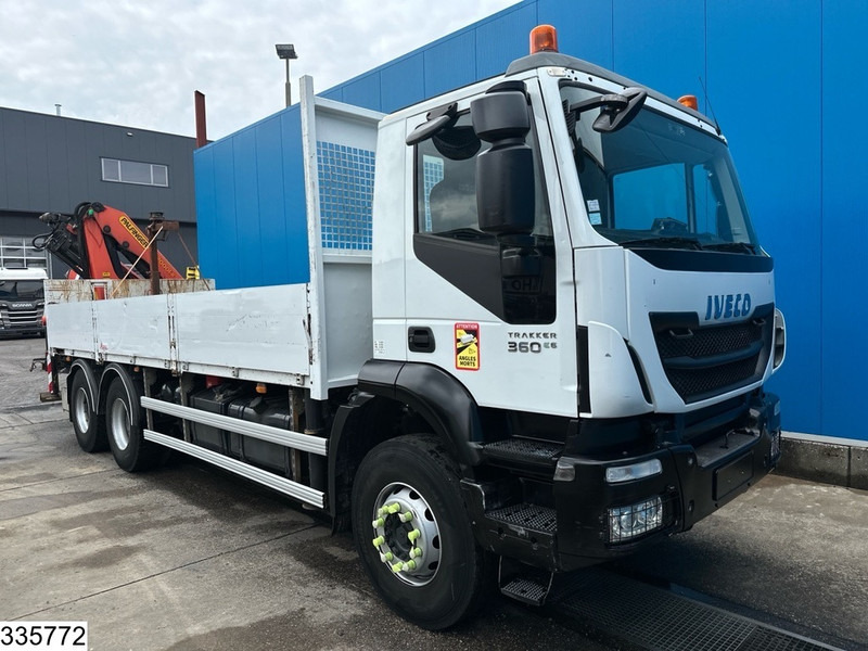 Iveco Trakker 360 6X4, EURO 6, Palfinger, Retarder, Steel suspension - Lava-kuorma-auto, Nosturiauto: kuva Iveco Trakker 360 6X4, EURO 6, Palfinger, Retarder, Steel suspension - Lava-kuorma-auto, Nosturiauto Iveco Trakker 360 6X4, EURO 6, Palfinger, Retarder, Steel suspension - Lava-kuorma-auto, Nosturiauto: kuva Iveco Trakker 360 6X4, EURO 6, Palfinger, Retarder, Steel suspension - Lava-kuorma-auto, Nosturiauto
