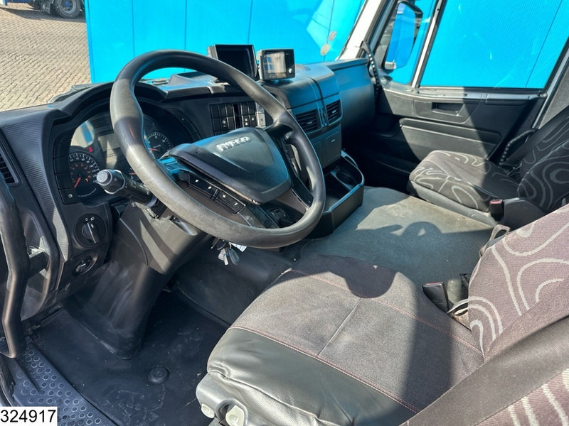 Iveco Trakker 8x4, EURO 6, Palfinger, Remote - Lava-kuorma-auto, Nosturiauto: kuva Iveco Trakker 8x4, EURO 6, Palfinger, Remote - Lava-kuorma-auto, Nosturiauto Iveco Trakker 8x4, EURO 6, Palfinger, Remote - Lava-kuorma-auto, Nosturiauto: kuva Iveco Trakker 8x4, EURO 6, Palfinger, Remote - Lava-kuorma-auto, Nosturiauto