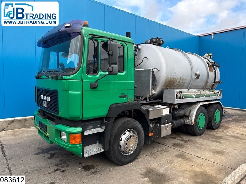 MAN 33 332 6x4, Vacuum truck, 12000 liter - Puhtaanpitoauto: kuva MAN 33 332 6x4, Vacuum truck, 12000 liter - Puhtaanpitoauto MAN 33 332 6x4, Vacuum truck, 12000 liter - Puhtaanpitoauto: kuva MAN 33 332 6x4, Vacuum truck, 12000 liter - Puhtaanpitoauto