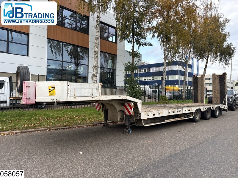 Nicolas Lowbed 48.000 KG - Apuvaunu puoliperävaunu: kuva Nicolas Lowbed 48.000 KG - Apuvaunu puoliperävaunu Nicolas Lowbed 48.000 KG - Apuvaunu puoliperävaunu: kuva Nicolas Lowbed 48.000 KG - Apuvaunu puoliperävaunu