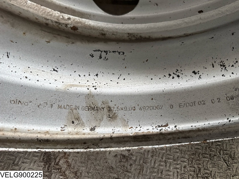 Onbekend 9.00 x 22.5 - Rengas: kuva Onbekend 9.00 x 22.5 - Rengas Onbekend 9.00 x 22.5 - Rengas: kuva Onbekend 9.00 x 22.5 - Rengas