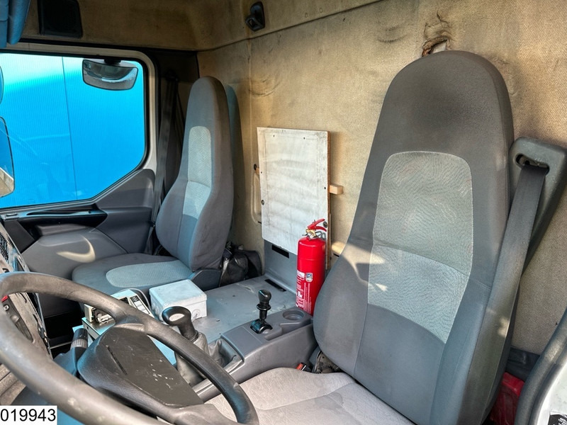 Säiliöauto Renault Midlum 180 Euro 3, Manual, Fuel, 6180 Liters, 1 Comp: kuva Säiliöauto Renault Midlum 180 Euro 3, Manual, Fuel, 6180 Liters, 1 Comp