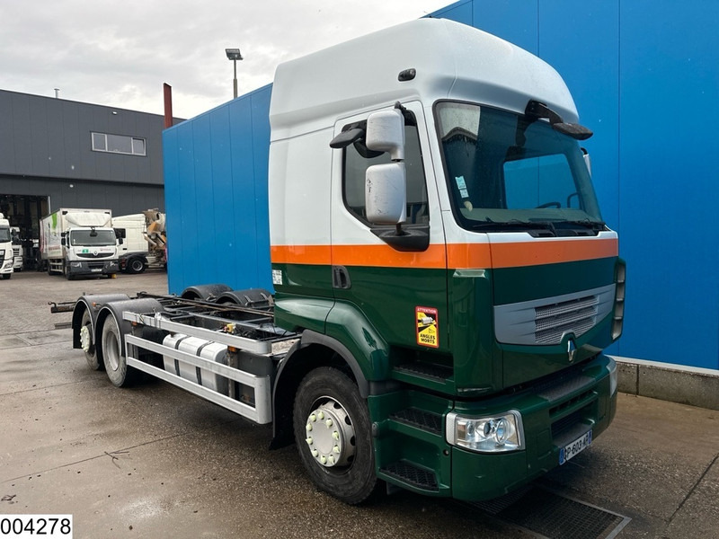 Renault Premium 370 Dxi 6x2, EURO 5 - Kuorma-auto alusta: kuva Renault Premium 370 Dxi 6x2, EURO 5 - Kuorma-auto alusta Renault Premium 370 Dxi 6x2, EURO 5 - Kuorma-auto alusta: kuva Renault Premium 370 Dxi 6x2, EURO 5 - Kuorma-auto alusta