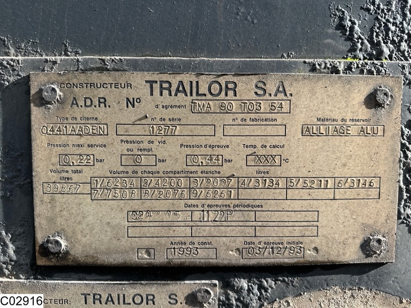 Trailor tank 39867 liter, 9 Comp - Säiliöpuoliperävaunu: kuva Trailor tank 39867 liter, 9 Comp - Säiliöpuoliperävaunu Trailor tank 39867 liter, 9 Comp - Säiliöpuoliperävaunu: kuva Trailor tank 39867 liter, 9 Comp - Säiliöpuoliperävaunu