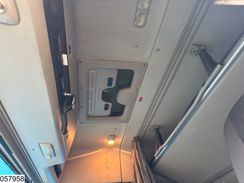 Vetopöytäauto DAF XF 460 EURO 6, Retarder, Hydrauliek: kuva Vetopöytäauto DAF XF 460 EURO 6, Retarder, Hydrauliek Vetopöytäauto DAF XF 460 EURO 6, Retarder, Hydrauliek: kuva Vetopöytäauto DAF XF 460 EURO 6, Retarder, Hydrauliek