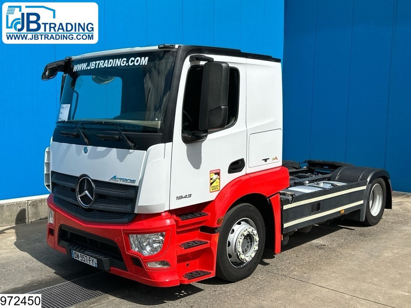 Mercedes-Benz Actros 1843 EURO 6, Retarder, Lohr, Standairco - Vetopöytäauto: kuva Mercedes-Benz Actros 1843 EURO 6, Retarder, Lohr, Standairco - Vetopöytäauto Mercedes-Benz Actros 1843 EURO 6, Retarder, Lohr, Standairco - Vetopöytäauto: kuva Mercedes-Benz Actros 1843 EURO 6, Retarder, Lohr, Standairco - Vetopöytäauto