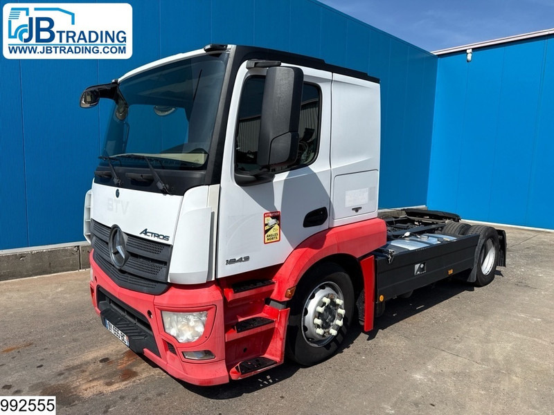 Mercedes-Benz Actros 1843 EURO 6, Retarder, PTO, LOHR, Standairco - Vetopöytäauto: kuva Mercedes-Benz Actros 1843 EURO 6, Retarder, PTO, LOHR, Standairco - Vetopöytäauto Mercedes-Benz Actros 1843 EURO 6, Retarder, PTO, LOHR, Standairco - Vetopöytäauto: kuva Mercedes-Benz Actros 1843 EURO 6, Retarder, PTO, LOHR, Standairco - Vetopöytäauto