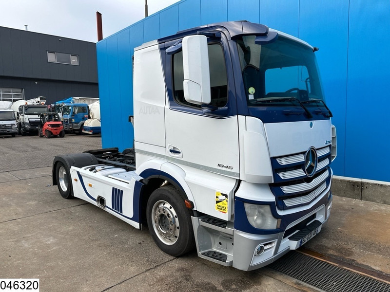 Mercedes-Benz Actros 1845 EURO 6, PTO, LOHR, Standairco - Vetopöytäauto: kuva Mercedes-Benz Actros 1845 EURO 6, PTO, LOHR, Standairco - Vetopöytäauto Mercedes-Benz Actros 1845 EURO 6, PTO, LOHR, Standairco - Vetopöytäauto: kuva Mercedes-Benz Actros 1845 EURO 6, PTO, LOHR, Standairco - Vetopöytäauto