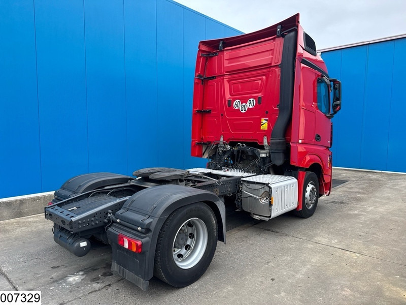 Mercedes-Benz Actros 1845 EURO 6, Standairco - Vetopöytäauto: kuva Mercedes-Benz Actros 1845 EURO 6, Standairco - Vetopöytäauto Mercedes-Benz Actros 1845 EURO 6, Standairco - Vetopöytäauto: kuva Mercedes-Benz Actros 1845 EURO 6, Standairco - Vetopöytäauto