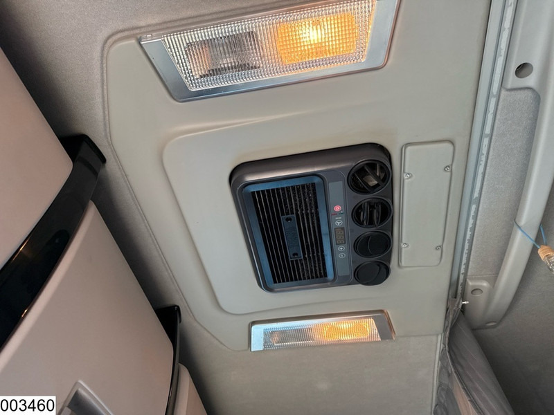 Renault T 440 EURO 6, Retarder, PTO, Standairco - Vetopöytäauto: kuva Renault T 440 EURO 6, Retarder, PTO, Standairco - Vetopöytäauto Renault T 440 EURO 6, Retarder, PTO, Standairco - Vetopöytäauto: kuva Renault T 440 EURO 6, Retarder, PTO, Standairco - Vetopöytäauto