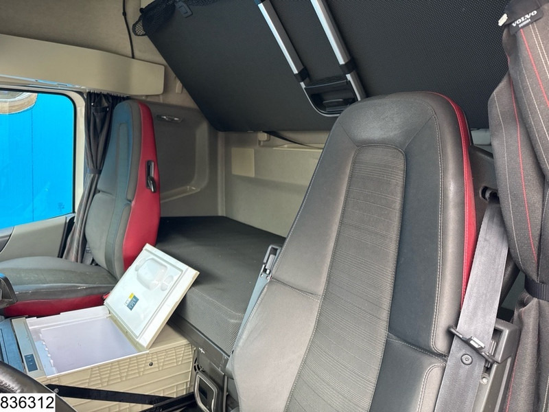 Volvo FH 460 XL, EURO 6, Standairco, i-Shift - Vetopöytäauto: kuva Volvo FH 460 XL, EURO 6, Standairco, i-Shift - Vetopöytäauto Volvo FH 460 XL, EURO 6, Standairco, i-Shift - Vetopöytäauto: kuva Volvo FH 460 XL, EURO 6, Standairco, i-Shift - Vetopöytäauto