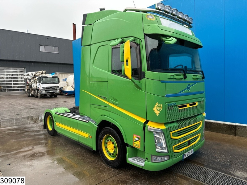 Volvo FH 500 EURO6d, Standairco - Vetopöytäauto: kuva Volvo FH 500 EURO6d, Standairco - Vetopöytäauto Volvo FH 500 EURO6d, Standairco - Vetopöytäauto: kuva Volvo FH 500 EURO6d, Standairco - Vetopöytäauto