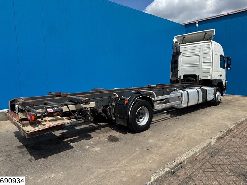 Volvo FM 330 EURO 6, BDF - Konttialus/ Vaihtokuormatilat kuorma-auto: kuva Volvo FM 330 EURO 6, BDF - Konttialus/ Vaihtokuormatilat kuorma-auto Volvo FM 330 EURO 6, BDF - Konttialus/ Vaihtokuormatilat kuorma-auto: kuva Volvo FM 330 EURO 6, BDF - Konttialus/ Vaihtokuormatilat kuorma-auto