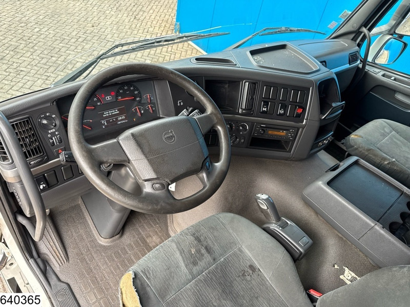 Volvo FM 410 8x4, EURO 5, PTO - Kuorma-auto alusta: kuva Volvo FM 410 8x4, EURO 5, PTO - Kuorma-auto alusta Volvo FM 410 8x4, EURO 5, PTO - Kuorma-auto alusta: kuva Volvo FM 410 8x4, EURO 5, PTO - Kuorma-auto alusta