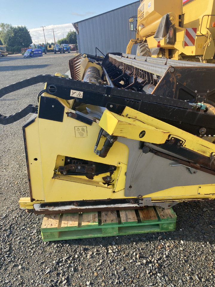 BISO COUPE - Leikkuupöytä: kuva BISO COUPE - Leikkuupöytä BISO COUPE - Leikkuupöytä: kuva BISO COUPE - Leikkuupöytä