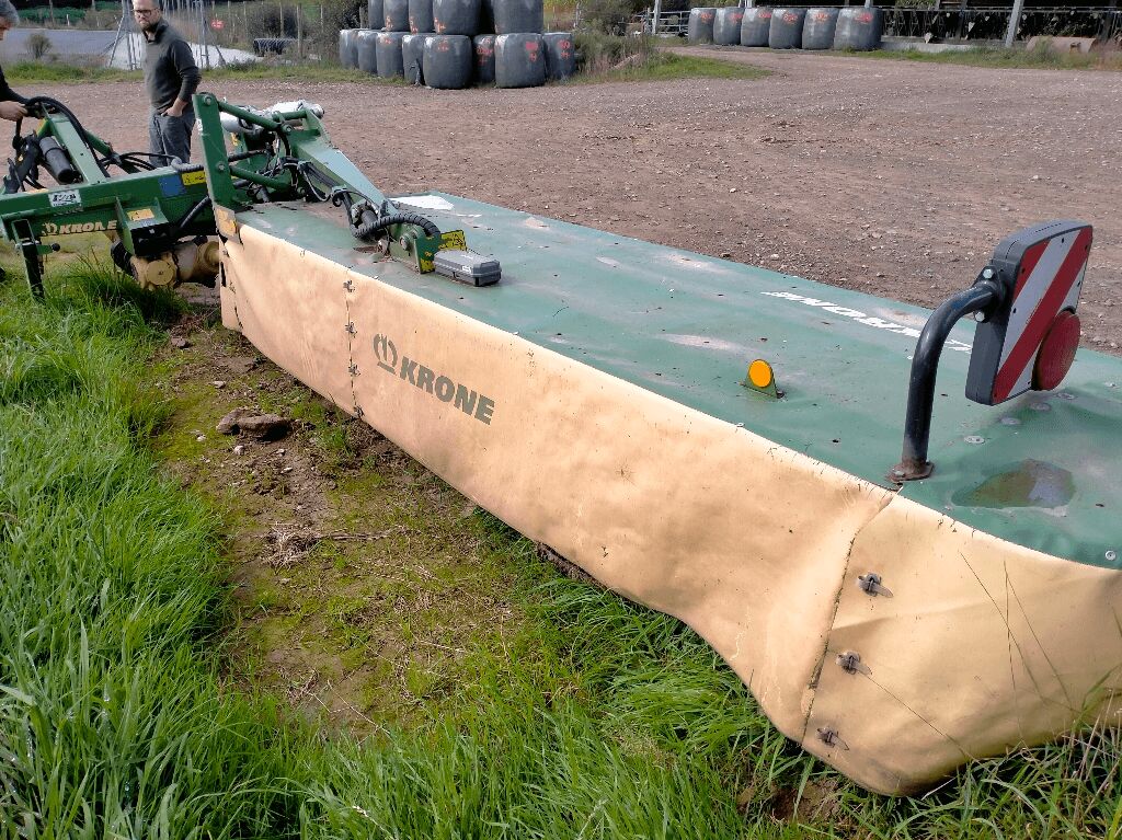 KRONE EC R400 - Niittokone: kuva KRONE EC R400 - Niittokone KRONE EC R400 - Niittokone: kuva KRONE EC R400 - Niittokone