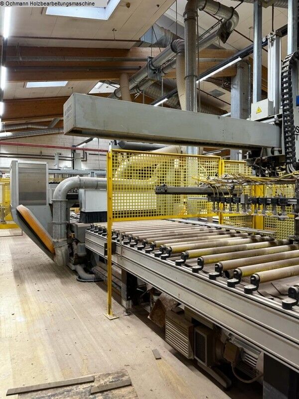 SCM Routech R 3000 - CNC-puuntyöstökeskus: kuva SCM Routech R 3000 - CNC-puuntyöstökeskus SCM Routech R 3000 - CNC-puuntyöstökeskus: kuva SCM Routech R 3000 - CNC-puuntyöstökeskus