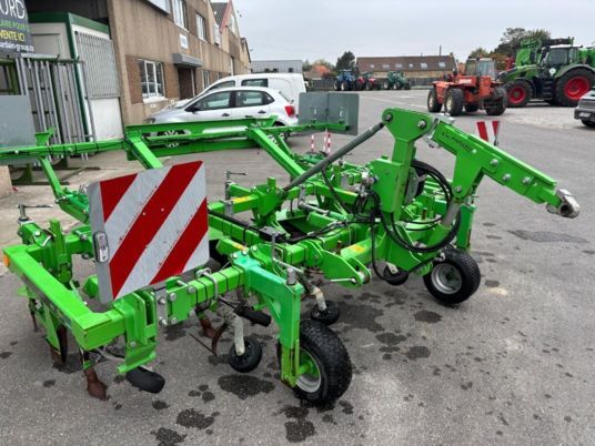 AVR ecoridger RCH 4X75 - Perunakone: kuva AVR ecoridger RCH 4X75 - Perunakone AVR ecoridger RCH 4X75 - Perunakone: kuva AVR ecoridger RCH 4X75 - Perunakone