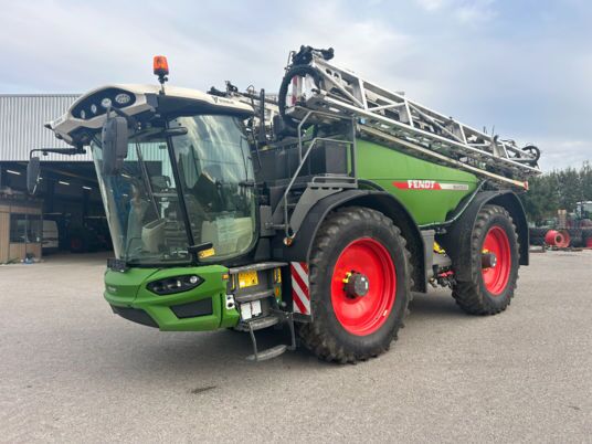 Fendt ROGATOR 655 - Itsekulkeva kasvinsuojeluruisku: kuva Fendt ROGATOR 655 - Itsekulkeva kasvinsuojeluruisku Fendt ROGATOR 655 - Itsekulkeva kasvinsuojeluruisku: kuva Fendt ROGATOR 655 - Itsekulkeva kasvinsuojeluruisku