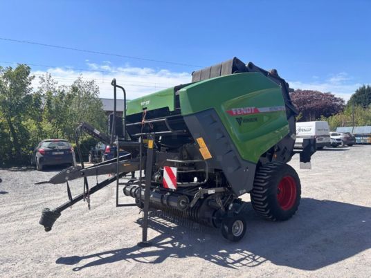 Fendt ROTANA 180VXTRA - Pyöröpaalain: kuva Fendt ROTANA 180VXTRA - Pyöröpaalain Fendt ROTANA 180VXTRA - Pyöröpaalain: kuva Fendt ROTANA 180VXTRA - Pyöröpaalain