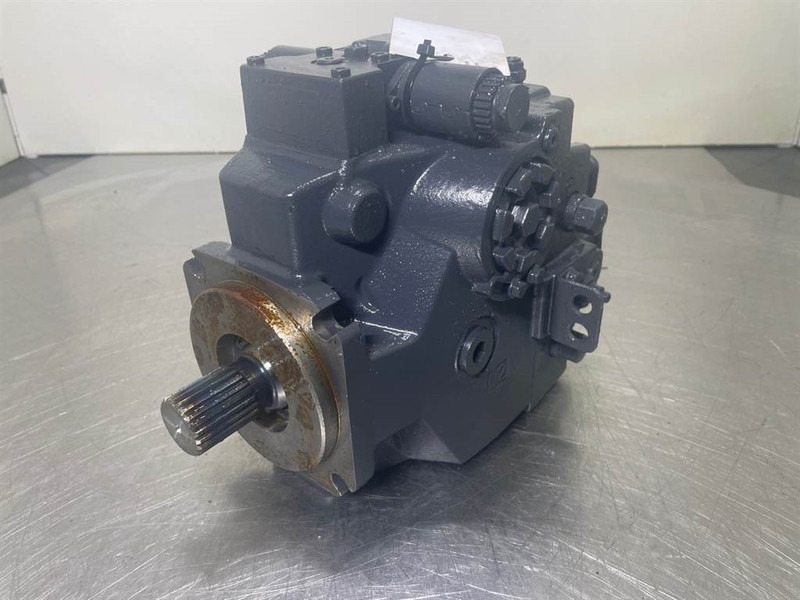 Bomag -Sauer Danfoss H1PV078-83047317-Drive pump/Rijpomp - Hydrauliikka - Rakennuskoneet: kuva Bomag -Sauer Danfoss H1PV078-83047317-Drive pump/Rijpomp - Hydrauliikka - Rakennuskoneet Bomag -Sauer Danfoss H1PV078-83047317-Drive pump/Rijpomp - Hydrauliikka - Rakennuskoneet: kuva Bomag -Sauer Danfoss H1PV078-83047317-Drive pump/Rijpomp - Hydrauliikka - Rakennuskoneet