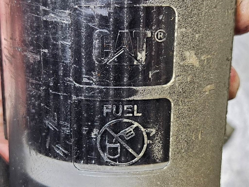 Cat 907M-Fuel filter/Kraftstofffilter/Brandstoffilter - Moottori - Rakennuskoneet: kuva Cat 907M-Fuel filter/Kraftstofffilter/Brandstoffilter - Moottori - Rakennuskoneet Cat 907M-Fuel filter/Kraftstofffilter/Brandstoffilter - Moottori - Rakennuskoneet: kuva Cat 907M-Fuel filter/Kraftstofffilter/Brandstoffilter - Moottori - Rakennuskoneet