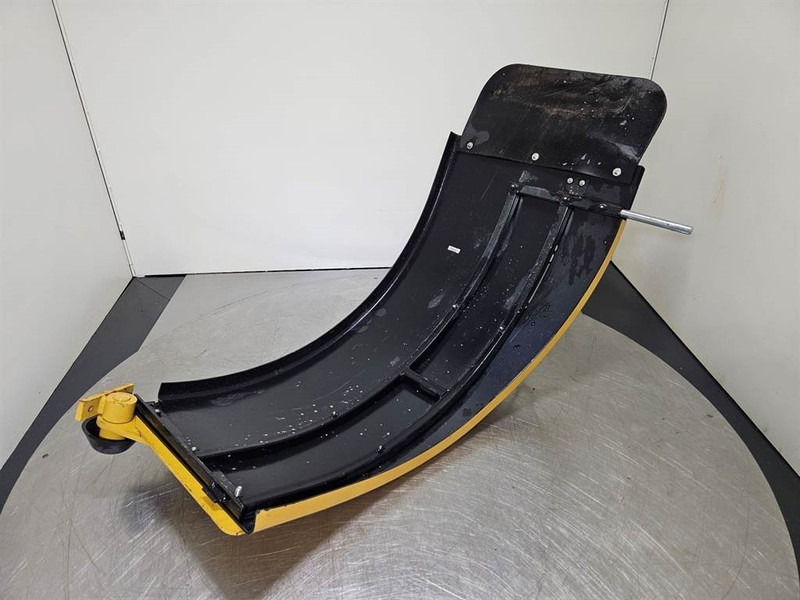 Cat 924-219-6911-Mud guard/Kotfluegel/Spatbord - Runko/ Alusta - Rakennuskoneet: kuva Cat 924-219-6911-Mud guard/Kotfluegel/Spatbord - Runko/ Alusta - Rakennuskoneet Cat 924-219-6911-Mud guard/Kotfluegel/Spatbord - Runko/ Alusta - Rakennuskoneet: kuva Cat 924-219-6911-Mud guard/Kotfluegel/Spatbord - Runko/ Alusta - Rakennuskoneet
