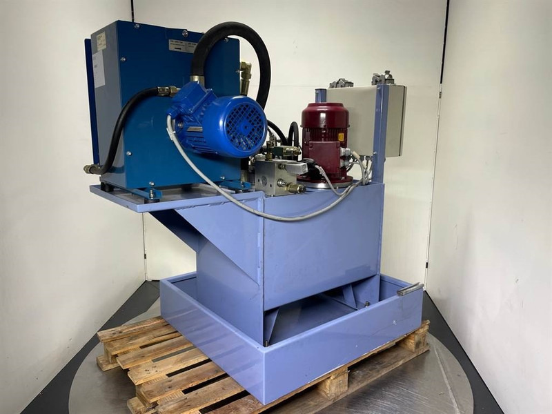 Hydac 3kW-Compact-/steering unit/Aggregate - Hydrauliikka - Rakennuskoneet: kuva Hydac 3kW-Compact-/steering unit/Aggregate - Hydrauliikka - Rakennuskoneet Hydac 3kW-Compact-/steering unit/Aggregate - Hydrauliikka - Rakennuskoneet: kuva Hydac 3kW-Compact-/steering unit/Aggregate - Hydrauliikka - Rakennuskoneet