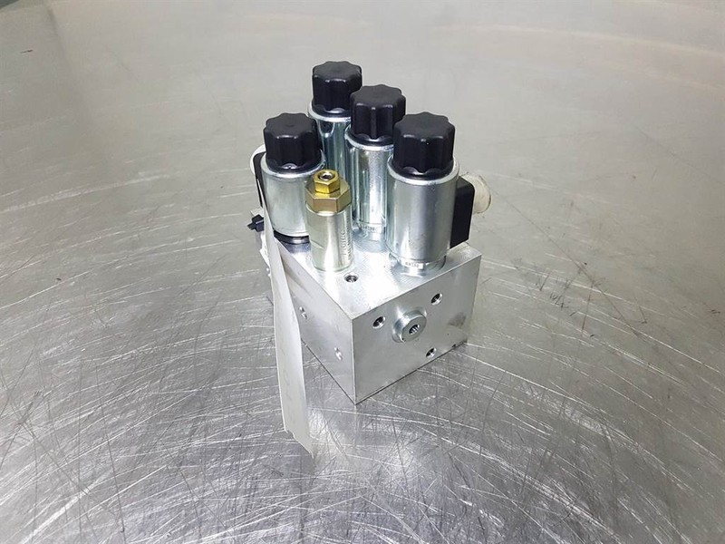 Hydac -Flutec 3122318-Valve/Ventile/Ventiel - Hydrauliikka - Rakennuskoneet: kuva Hydac -Flutec 3122318-Valve/Ventile/Ventiel - Hydrauliikka - Rakennuskoneet Hydac -Flutec 3122318-Valve/Ventile/Ventiel - Hydrauliikka - Rakennuskoneet: kuva Hydac -Flutec 3122318-Valve/Ventile/Ventiel - Hydrauliikka - Rakennuskoneet