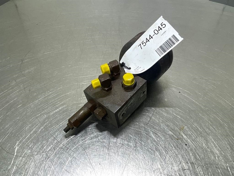 Hyundai HL757-7A-31L7-10280 / 31L7-10380-Pilot supply unit - Hydrauliikka - Rakennuskoneet: kuva Hyundai HL757-7A-31L7-10280 / 31L7-10380-Pilot supply unit - Hydrauliikka - Rakennuskoneet Hyundai HL757-7A-31L7-10280 / 31L7-10380-Pilot supply unit - Hydrauliikka - Rakennuskoneet: kuva Hyundai HL757-7A-31L7-10280 / 31L7-10380-Pilot supply unit - Hydrauliikka - Rakennuskoneet