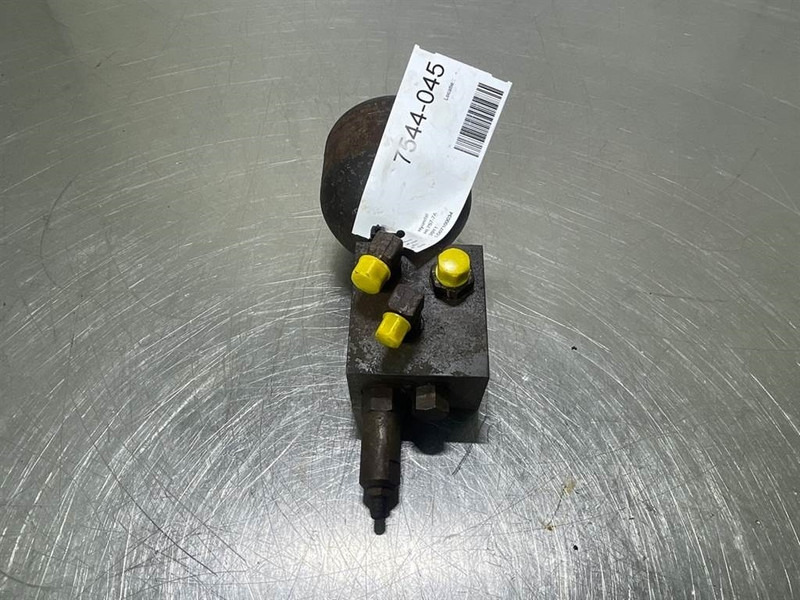 Hyundai HL757-7A-31L7-10280 / 31L7-10380-Pilot supply unit - Hydrauliikka - Rakennuskoneet: kuva Hyundai HL757-7A-31L7-10280 / 31L7-10380-Pilot supply unit - Hydrauliikka - Rakennuskoneet Hyundai HL757-7A-31L7-10280 / 31L7-10380-Pilot supply unit - Hydrauliikka - Rakennuskoneet: kuva Hyundai HL757-7A-31L7-10280 / 31L7-10380-Pilot supply unit - Hydrauliikka - Rakennuskoneet