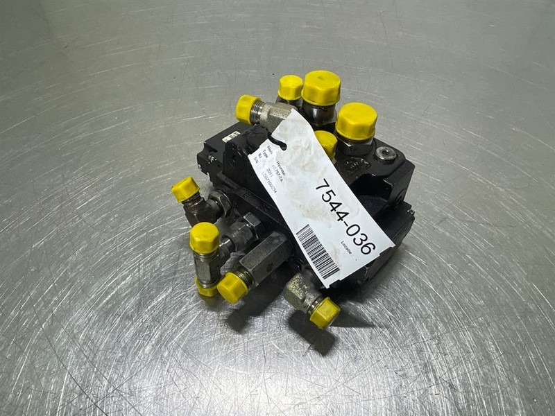 Hyundai HL757-7A-31LD-30020 / EHPS80/ 8-0-Steeringvalve - Hydrauliikka - Rakennuskoneet: kuva Hyundai HL757-7A-31LD-30020 / EHPS80/ 8-0-Steeringvalve - Hydrauliikka - Rakennuskoneet Hyundai HL757-7A-31LD-30020 / EHPS80/ 8-0-Steeringvalve - Hydrauliikka - Rakennuskoneet: kuva Hyundai HL757-7A-31LD-30020 / EHPS80/ 8-0-Steeringvalve - Hydrauliikka - Rakennuskoneet