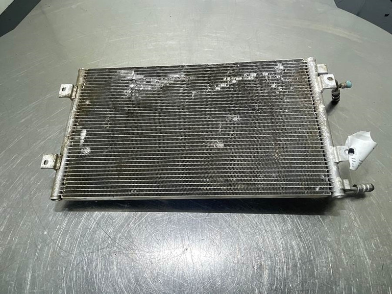 Hyundai HL757-7A-A2W01133-Airco condenser/Klimakondensator - Runko/ Alusta - Rakennuskoneet: kuva Hyundai HL757-7A-A2W01133-Airco condenser/Klimakondensator - Runko/ Alusta - Rakennuskoneet Hyundai HL757-7A-A2W01133-Airco condenser/Klimakondensator - Runko/ Alusta - Rakennuskoneet: kuva Hyundai HL757-7A-A2W01133-Airco condenser/Klimakondensator - Runko/ Alusta - Rakennuskoneet