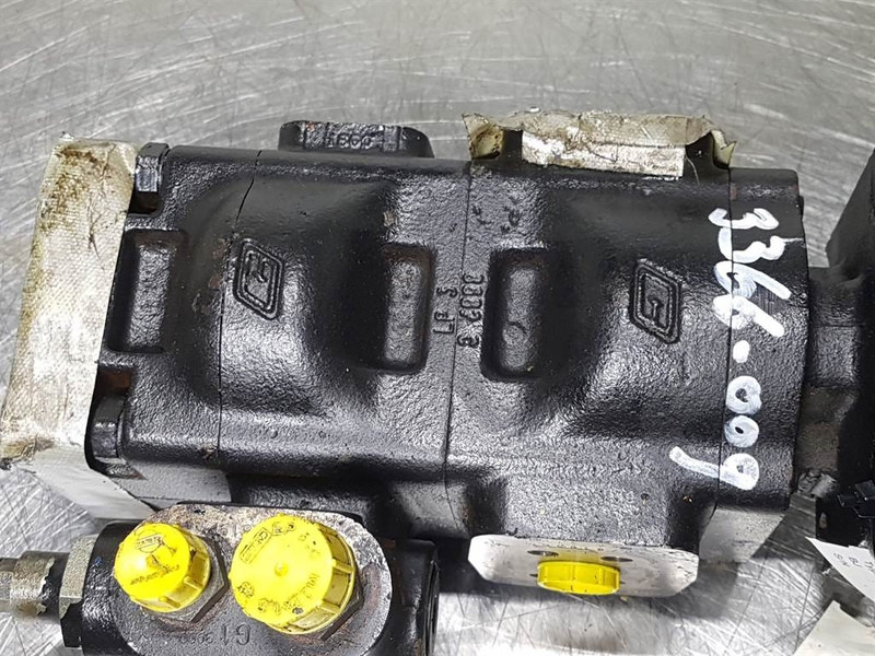 JCB -Commercial-Gearpump/Zahnradpumpe/Tandwielpomp - Hydrauliikka: kuva JCB -Commercial-Gearpump/Zahnradpumpe/Tandwielpomp - Hydrauliikka JCB -Commercial-Gearpump/Zahnradpumpe/Tandwielpomp - Hydrauliikka: kuva JCB -Commercial-Gearpump/Zahnradpumpe/Tandwielpomp - Hydrauliikka