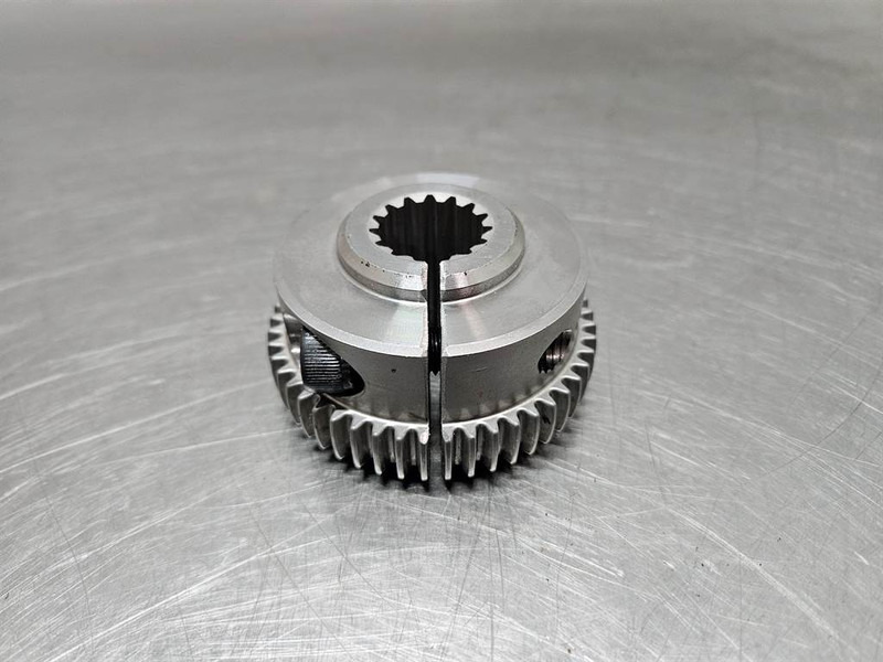 Kramer 480-KTR BoWex 42/48 PB-BS-Flange coupling - Moottori - Rakennuskoneet: kuva Kramer 480-KTR BoWex 42/48 PB-BS-Flange coupling - Moottori - Rakennuskoneet Kramer 480-KTR BoWex 42/48 PB-BS-Flange coupling - Moottori - Rakennuskoneet: kuva Kramer 480-KTR BoWex 42/48 PB-BS-Flange coupling - Moottori - Rakennuskoneet