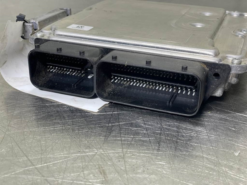 Mecalac 12MTX-6160099-ECU/Control box/Steuermodul - Sähköjärjestelmä - Rakennuskoneet: kuva Mecalac 12MTX-6160099-ECU/Control box/Steuermodul - Sähköjärjestelmä - Rakennuskoneet Mecalac 12MTX-6160099-ECU/Control box/Steuermodul - Sähköjärjestelmä - Rakennuskoneet: kuva Mecalac 12MTX-6160099-ECU/Control box/Steuermodul - Sähköjärjestelmä - Rakennuskoneet