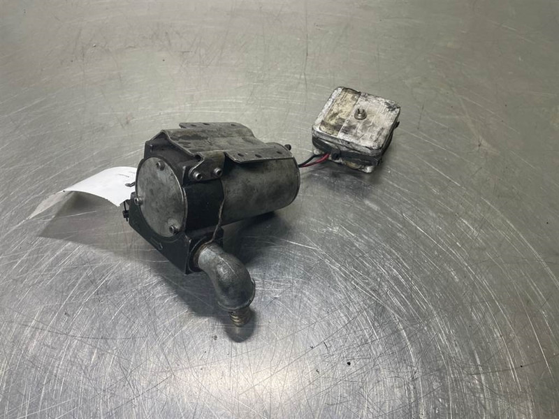 Mecalac 12MTX-Ahlmann 5350240-Pump/pomp - Sähköjärjestelmä - Rakennuskoneet: kuva Mecalac 12MTX-Ahlmann 5350240-Pump/pomp - Sähköjärjestelmä - Rakennuskoneet Mecalac 12MTX-Ahlmann 5350240-Pump/pomp - Sähköjärjestelmä - Rakennuskoneet: kuva Mecalac 12MTX-Ahlmann 5350240-Pump/pomp - Sähköjärjestelmä - Rakennuskoneet