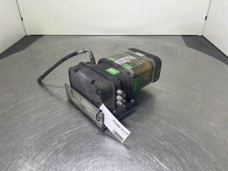 Mecalac 12MTX-F129083 12V-Lubricating system - Runko/ Alusta - Rakennuskoneet: kuva Mecalac 12MTX-F129083 12V-Lubricating system - Runko/ Alusta - Rakennuskoneet Mecalac 12MTX-F129083 12V-Lubricating system - Runko/ Alusta - Rakennuskoneet: kuva Mecalac 12MTX-F129083 12V-Lubricating system - Runko/ Alusta - Rakennuskoneet