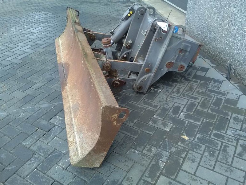 Mecalac 714 MW - Blade/Schild/Schuifblad - Runko/ Alusta: kuva Mecalac 714 MW - Blade/Schild/Schuifblad - Runko/ Alusta Mecalac 714 MW - Blade/Schild/Schuifblad - Runko/ Alusta: kuva Mecalac 714 MW - Blade/Schild/Schuifblad - Runko/ Alusta